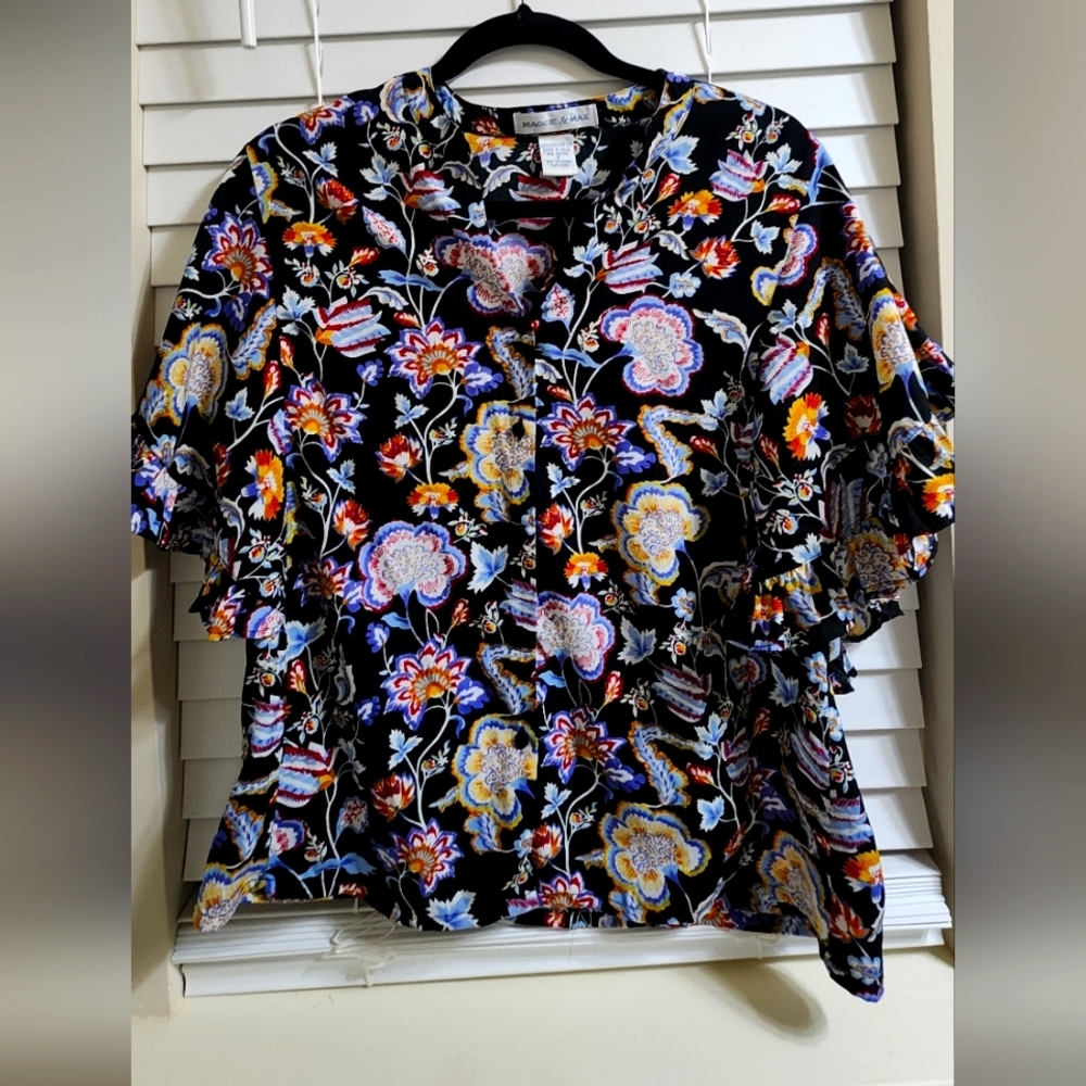 Floral Black Blouse Maggie & Max